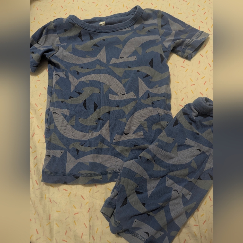 Tea Collection Sharks Pajamas Set